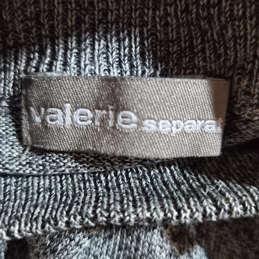 ​Valerie Separates 100% Silk Grey Mock Neck Knit Sweater Large L - Picture 2 of 8